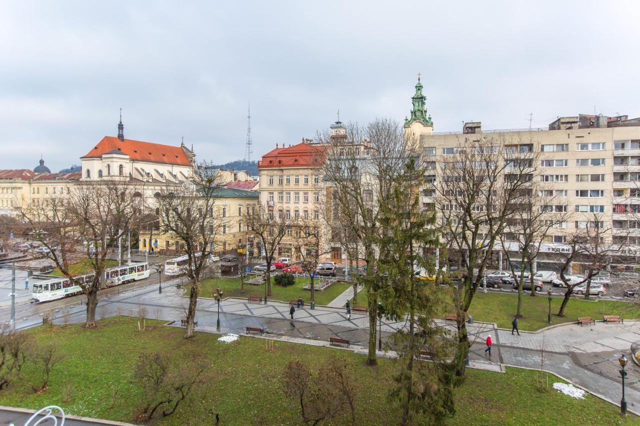 Біля Вокзалу Квартира Подобово По Вулиці Коротка 11 Сучасна Після Ремонту Lviv Exterior photo